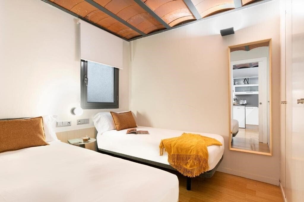 Фото Aspasios Las Ramblas Apartments 4*
