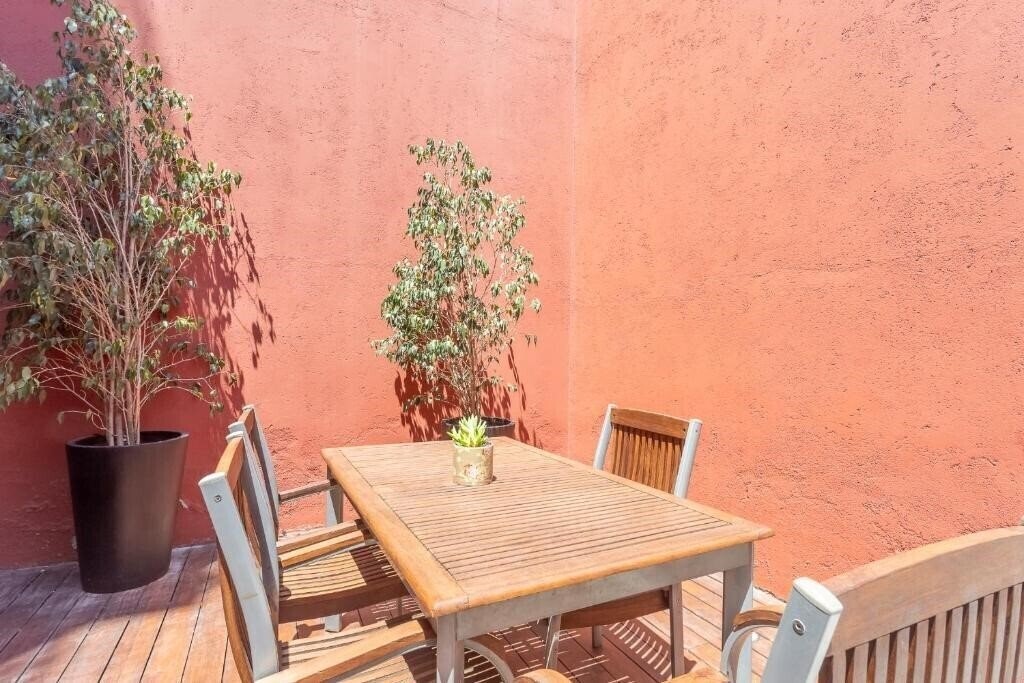 Изображение My Space Barcelona Pool City Center 4*