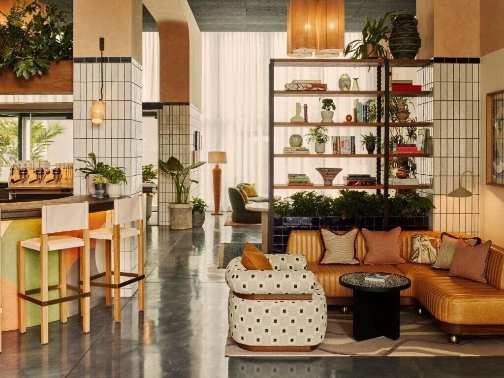 Картинка The Hoxton, Poblenou 4*