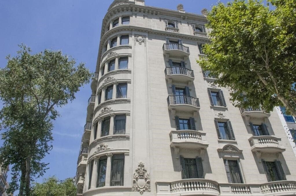 Готель Casagrand Luxury Suites 4*
