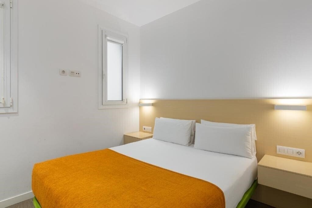 Фотографія Cosmo Apartments Marina Auditori 3*