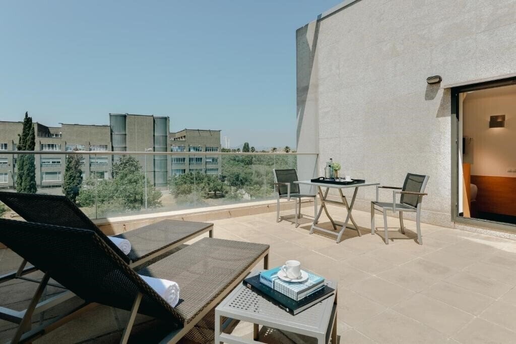 Картинка Apartamentos Hesperia Barcelona Fira 5*
