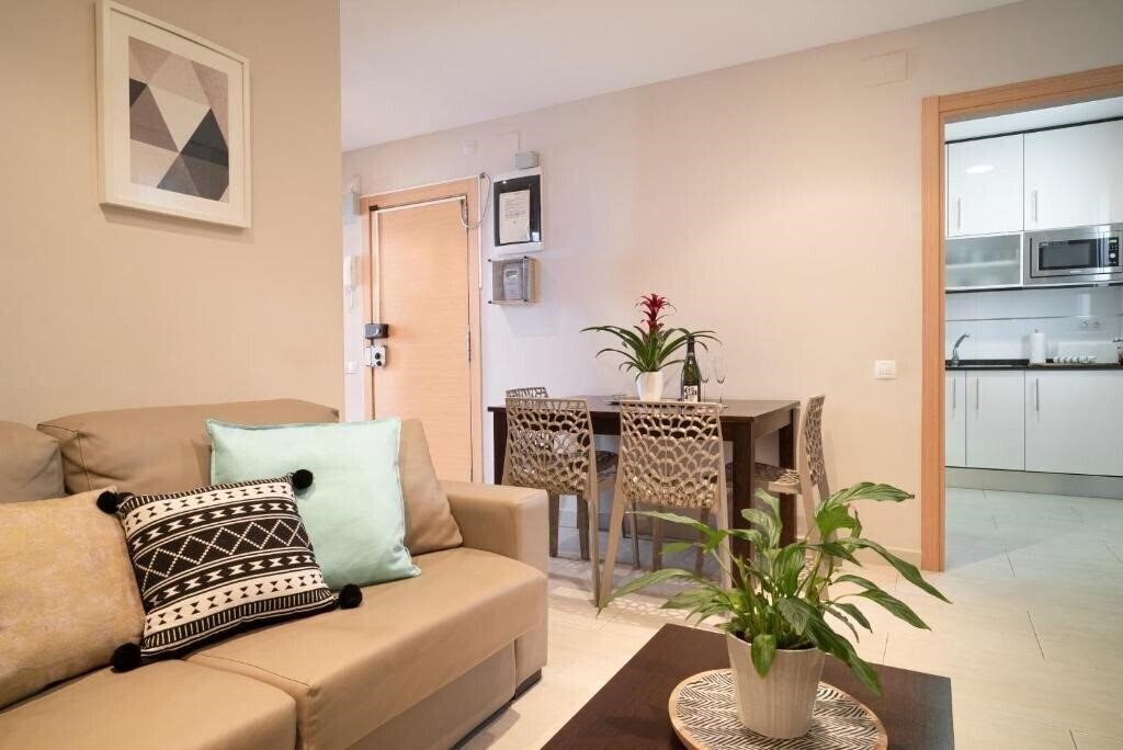 Зображення Aparteasy - Family Ciutadella Park 3*