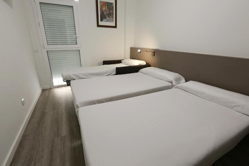 Отель Alguer Camp Nou 2*