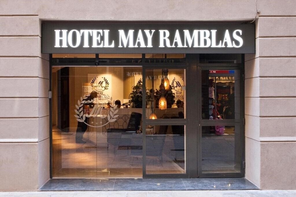 Готель May Ramblas 3*
