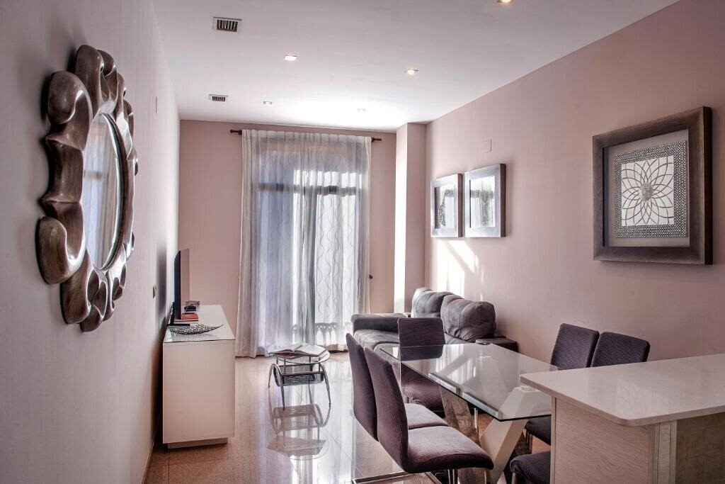 Фото Apartments Ramblas 108 3*