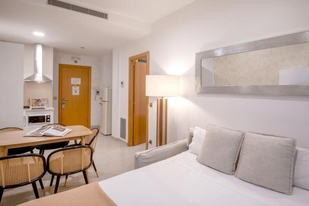 Изображение Apartments Ramblas 108 3*
