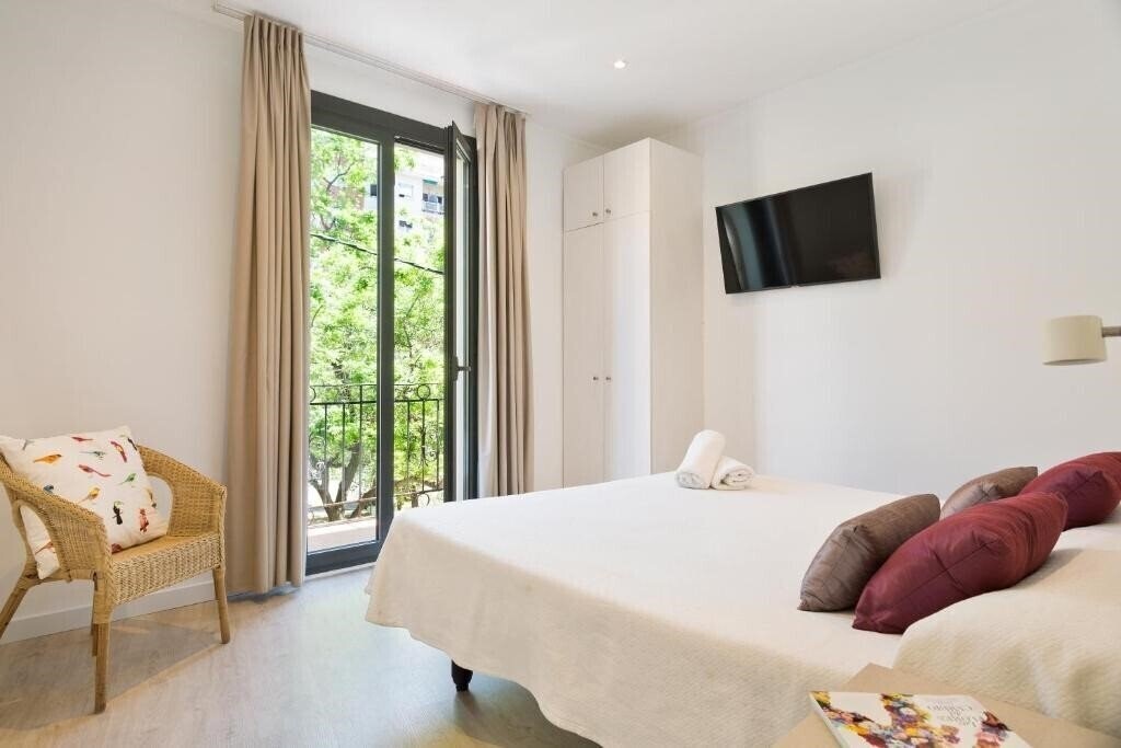Картинка Bcnstop Parc Guell 3*