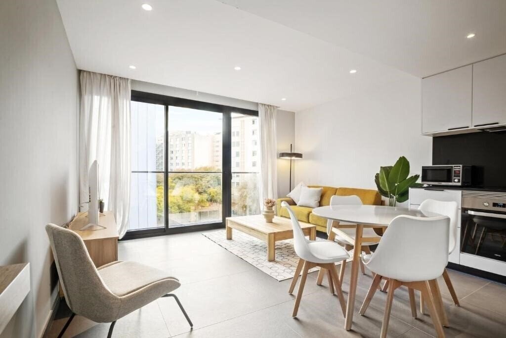 Готель Caterina Santa Monica 5*