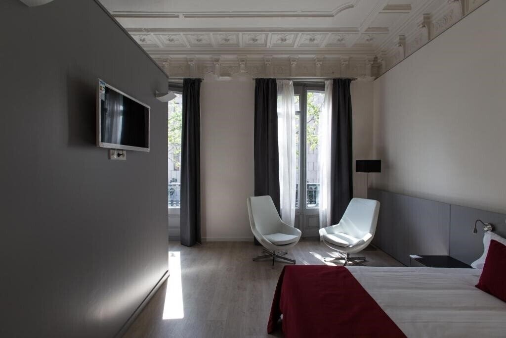 Картинка Izaila Plaza Catalunya 3*