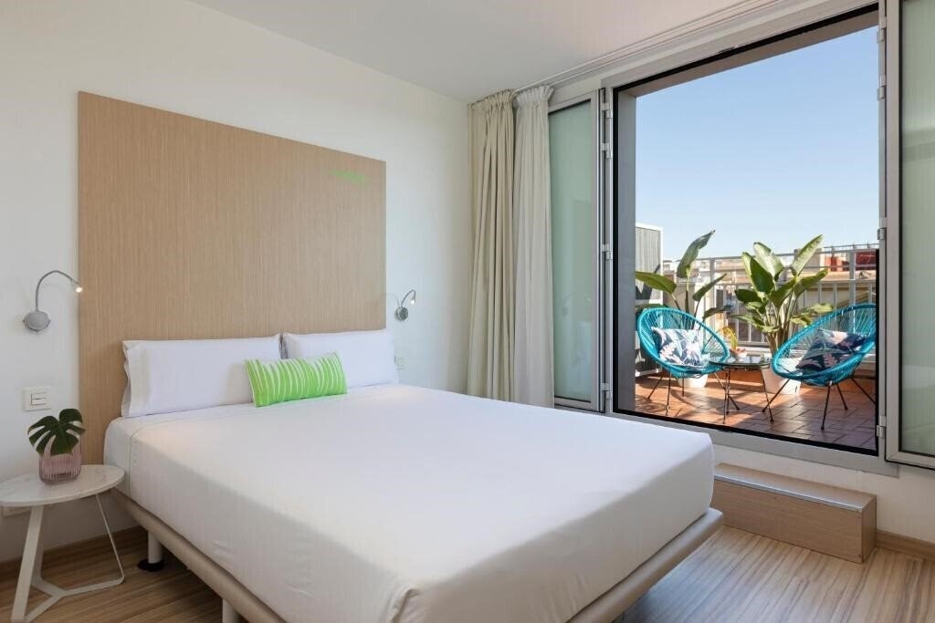 Фото Smartroom Barcelona 3*
