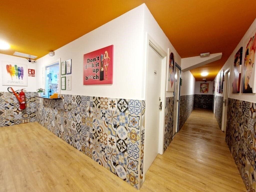 Отель Arc House Hostel 1*