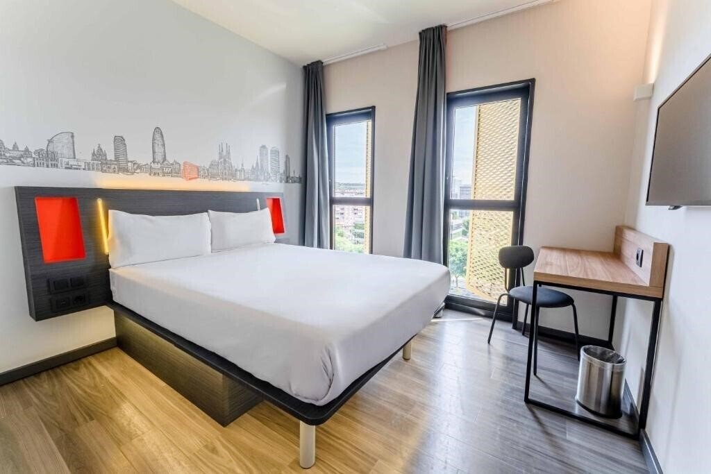 Изображение Easyhotel Barcelona Fira 1*