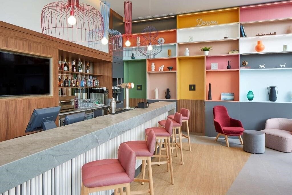 Зображення Hampton by Hilton Barcelona Fira Gran Via 3*