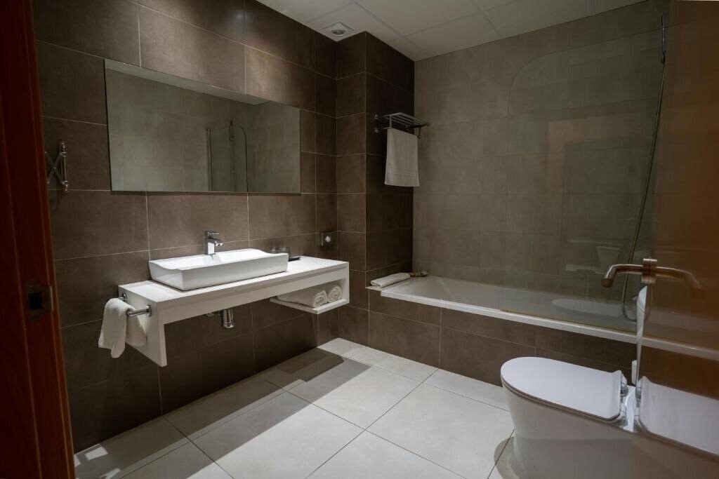 Картинка Hotel & SPA Golden Barcelona Vallromanes 4*