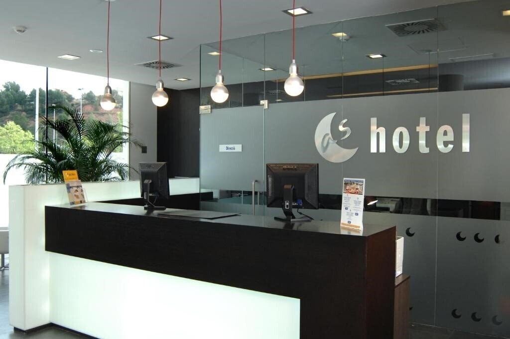 Готель Sercotel AS Hoteles Porta de Barcelona 3*