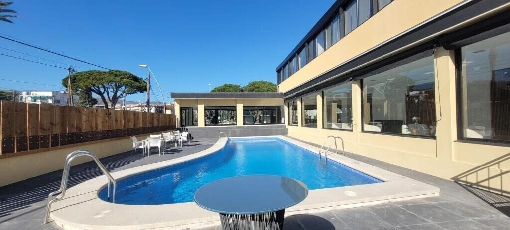 Картинка Hotel 153 3*
