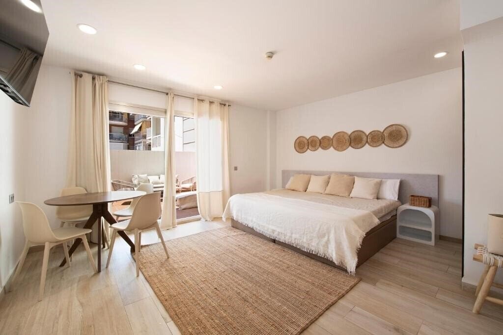 Готель Apartahotel Centric 3*