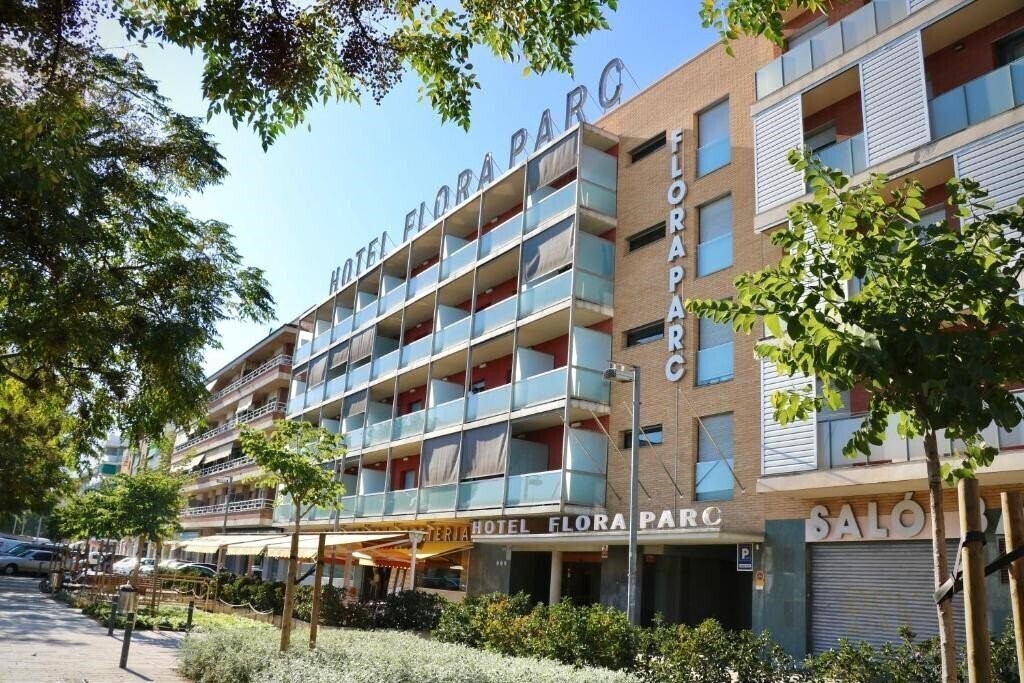 Готель Flora Parc 3*