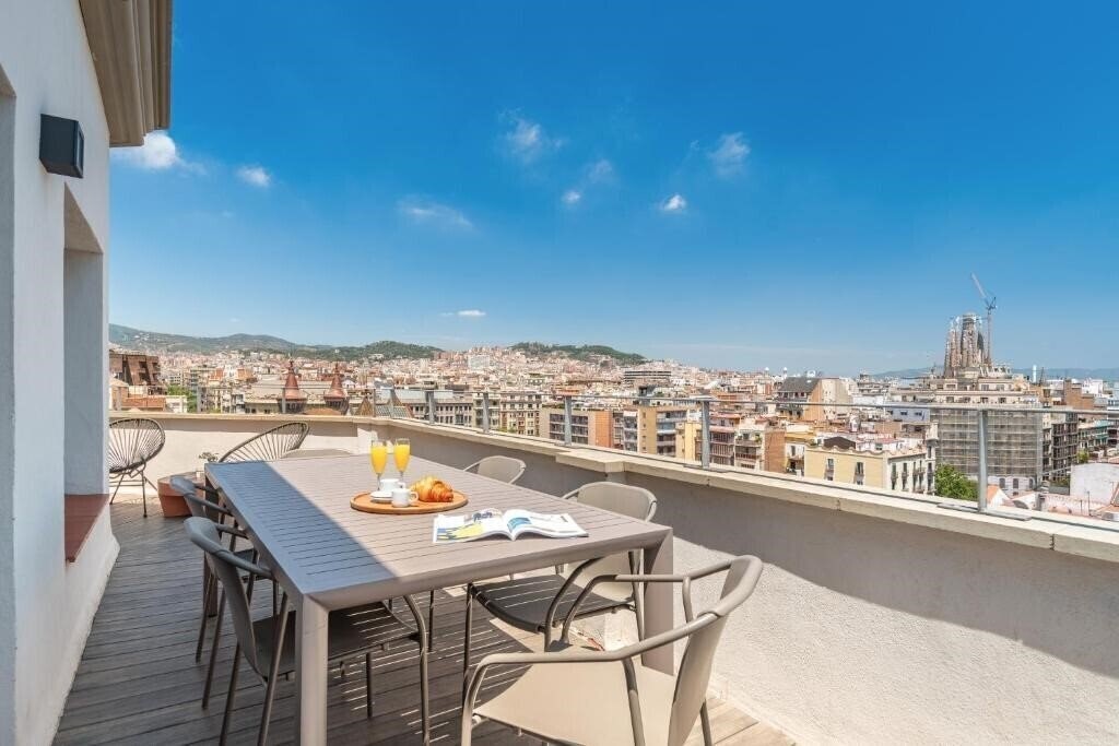 Отель The Corner Apartments by Aspasios 3*