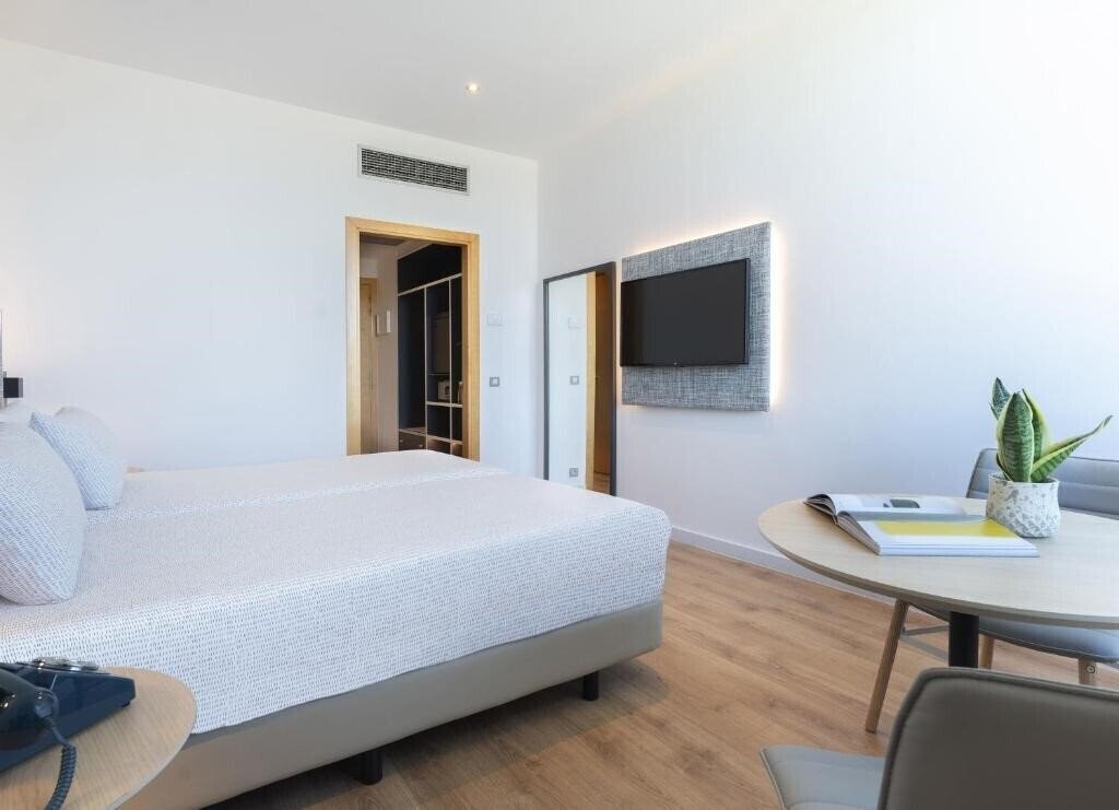 Изображение Innside by Melia Barcelona Aeropuerto 4*