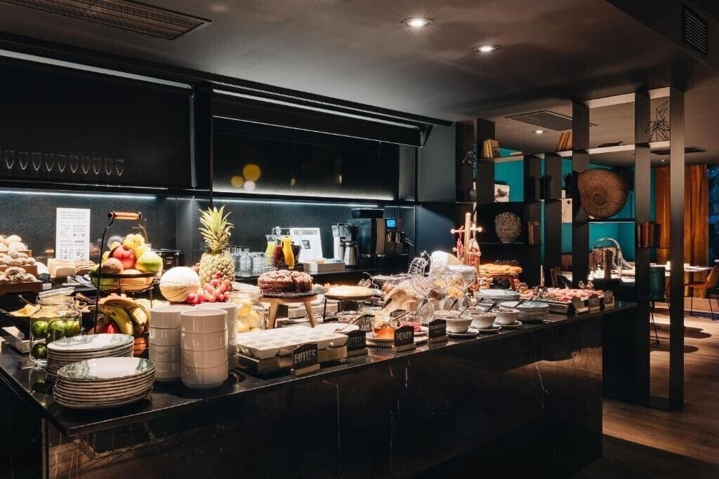 Фотографія Yurbban Trafalgar Hotel 3*