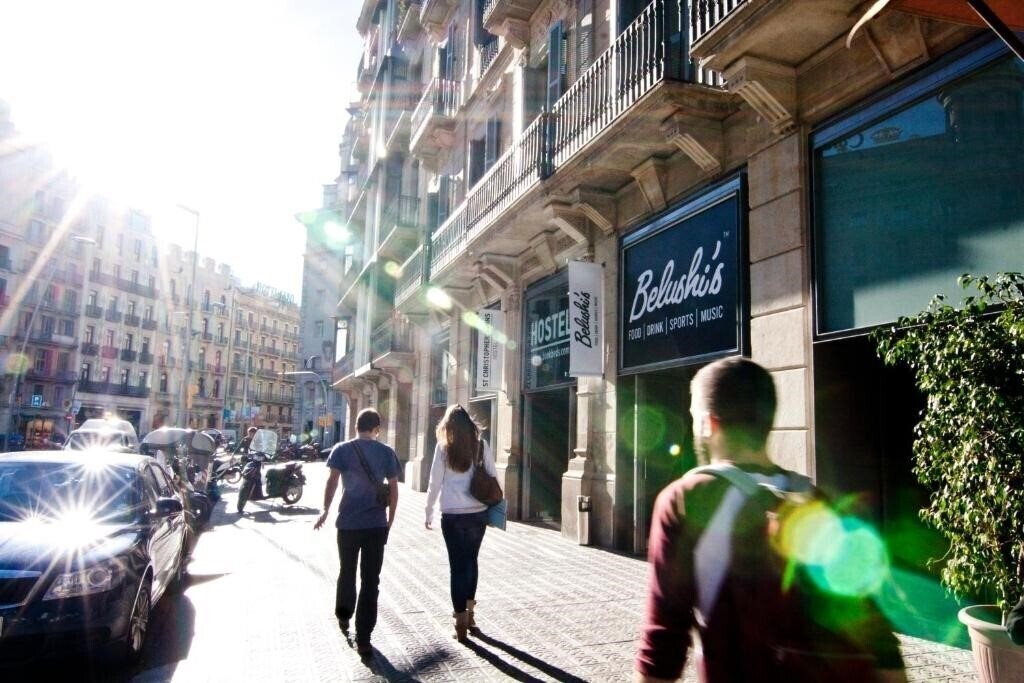 Отель Hostel St Christophers Inn Barcelona 2*