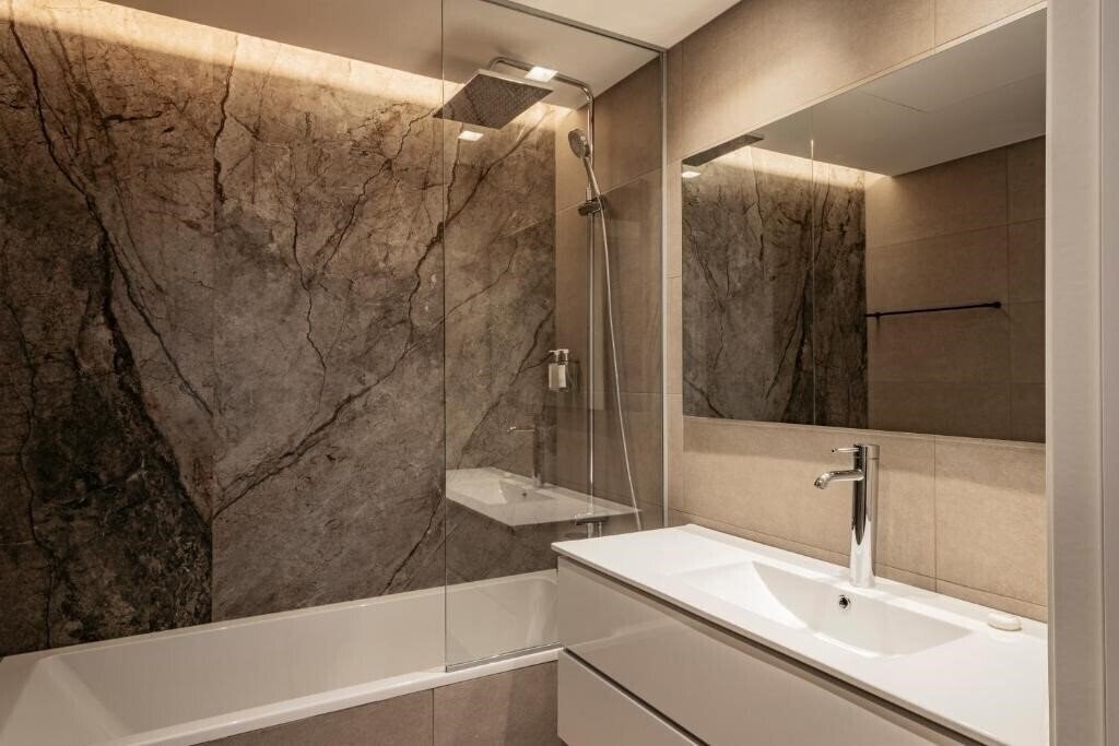 Фотографія Europa Apartments 4*