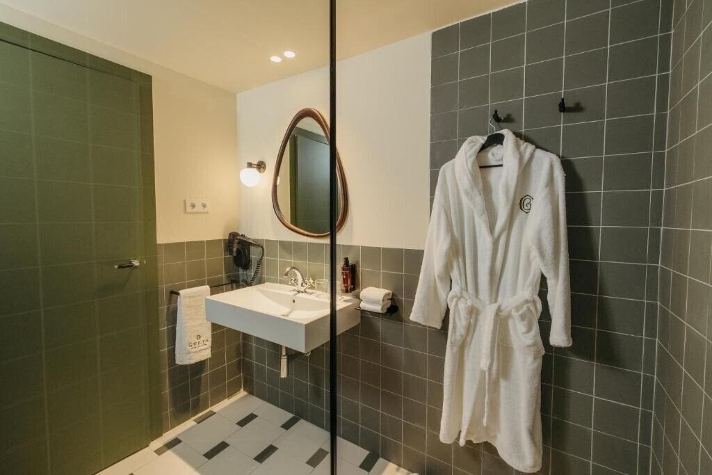 Фотографія H Regas 2*