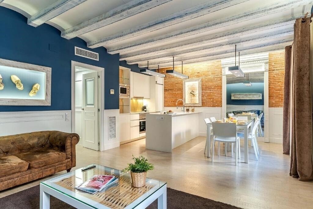 Изображение Enjoybcn Colon Apartments 4*