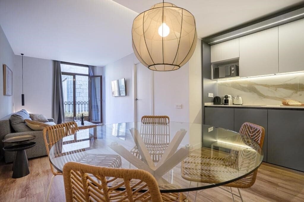 Отель Happy Apartments Barcelona 3*