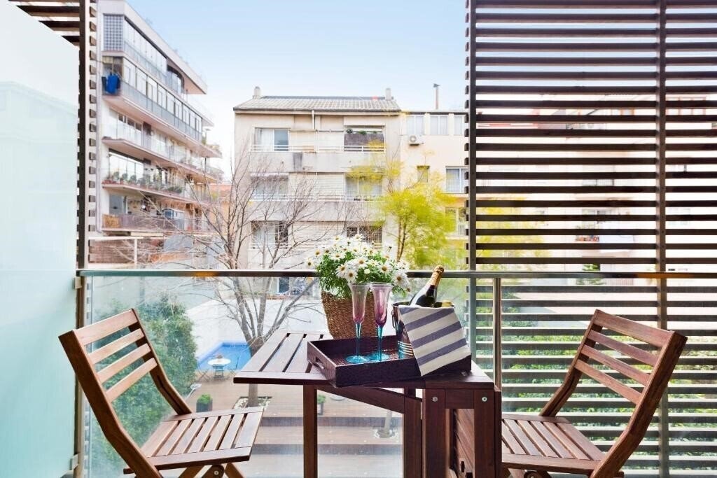 Отель My Space Barcelona Executive Apartments Center 3*