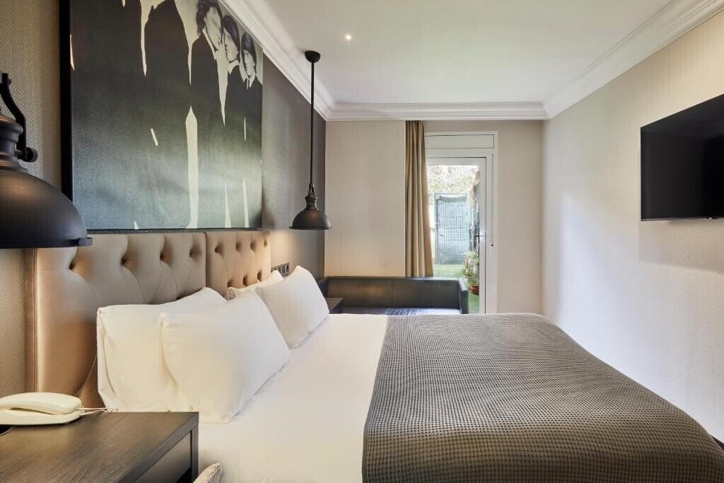 Готель Hotel Cortes Rambla 3*