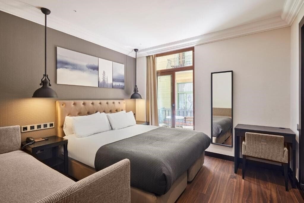 Фотографія Hotel Cortes Rambla 3*