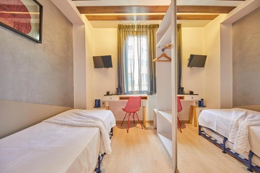 Картинка Hostemplo Sagrada Familia 3*