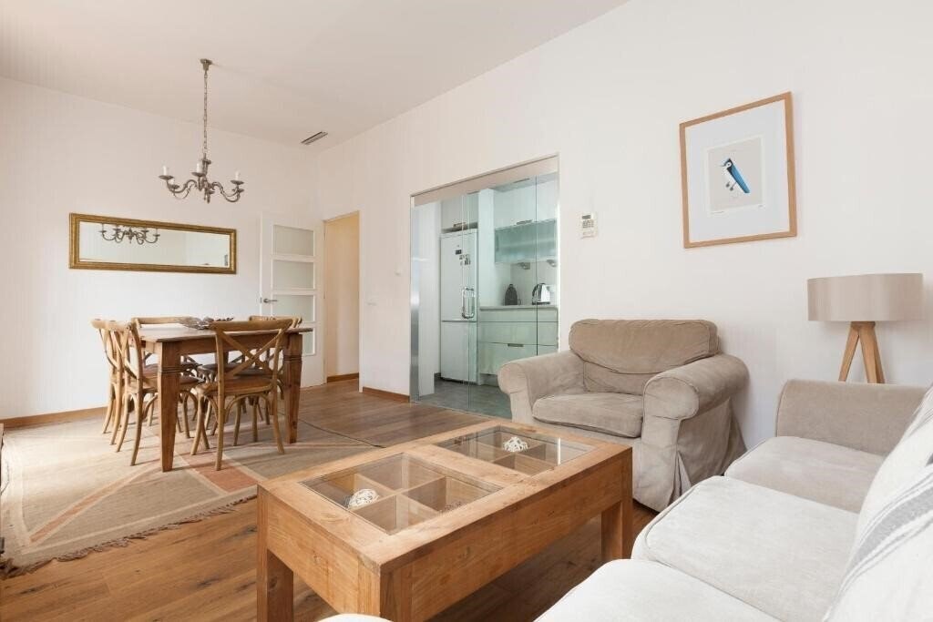 Изображение Akira Flats Roger de Flor Chic Apartment 3*