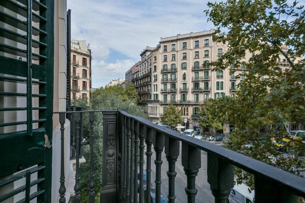 Фотографія Midtown Luxury Apartments 4*