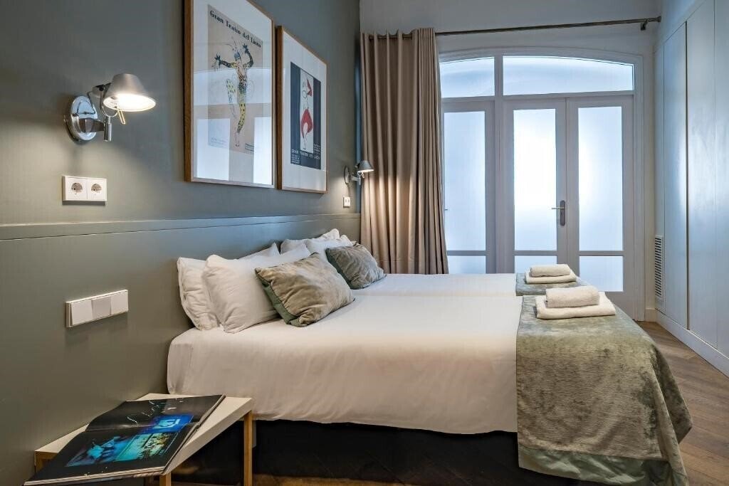 Фотография Habitat Apartments Rambla Deluxe 4*