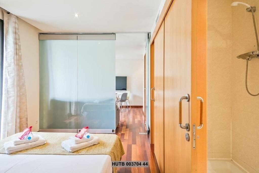 Изображение Alcam Anglesola 3*