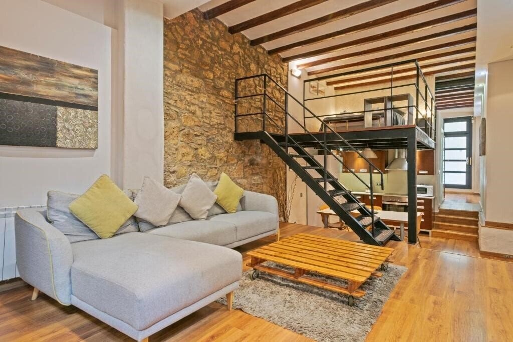 Отель Alcam Loft Grassot 3*