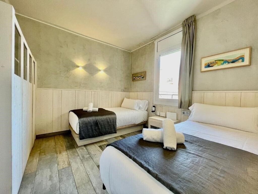 Фото BarcelonaForRent Market Suites 3*