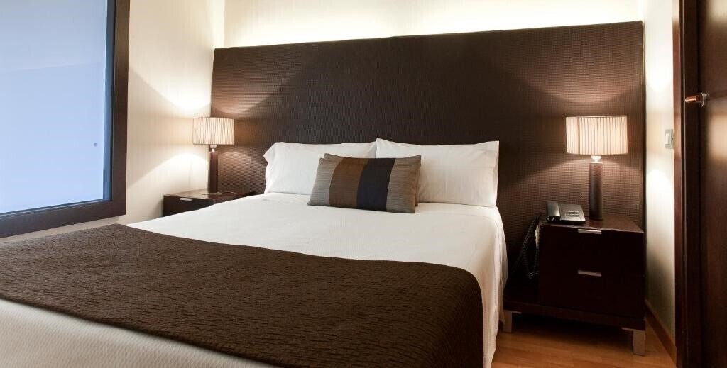 Фото Senator Barcelona Apartments 3*