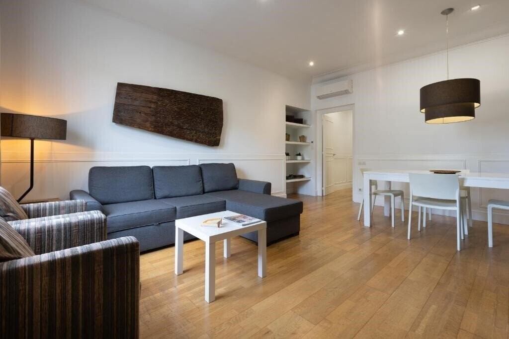 Картинка Enjoybcn Coliseum Apartments 4*