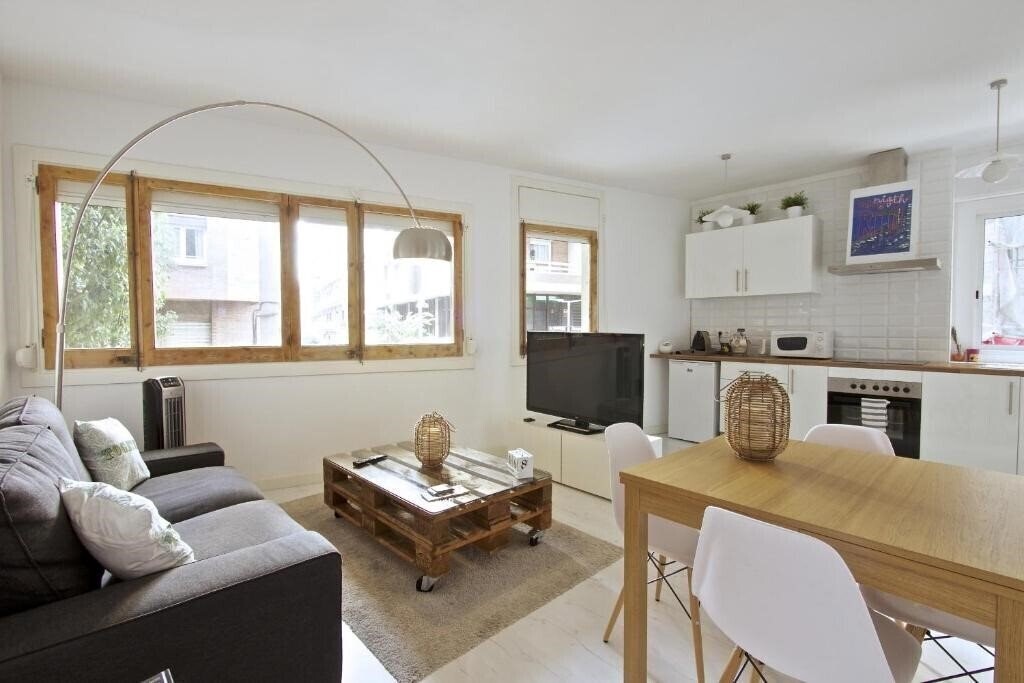 Зображення The White Flats Les Corts 4*