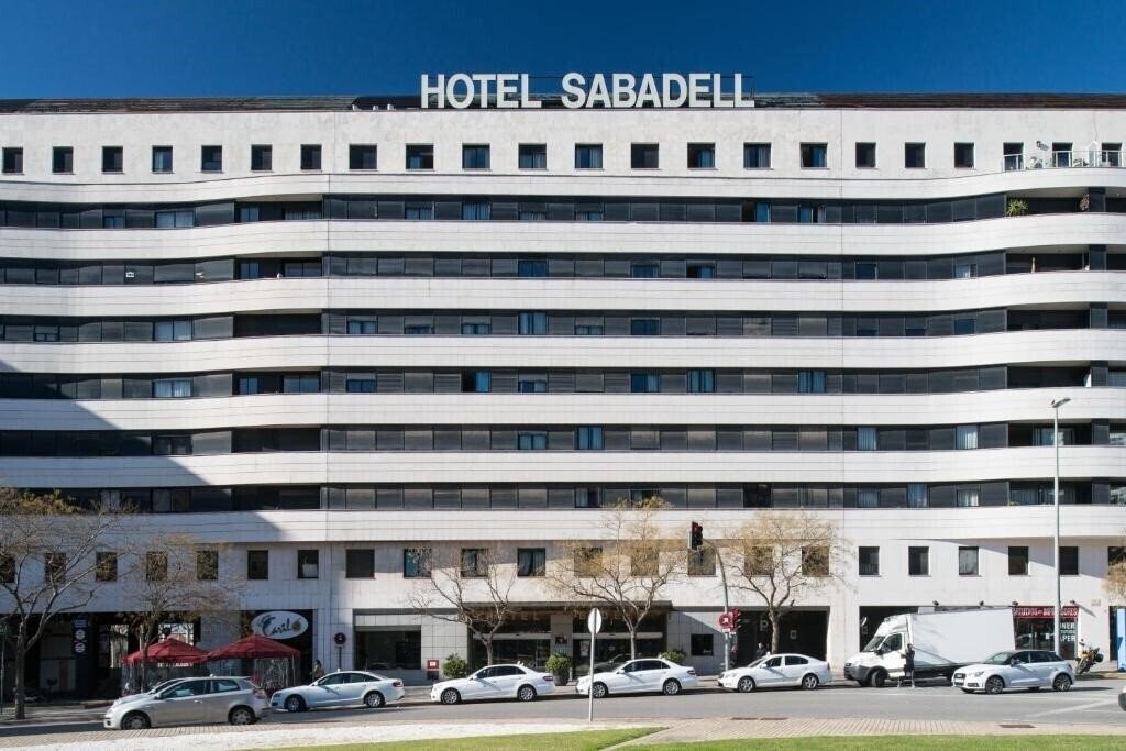 Отель Catalonia Sabadell 4*