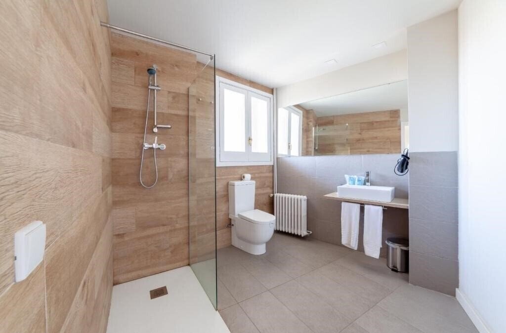 Фотография Dynamic Hotels Caldetes Barcelona 3*