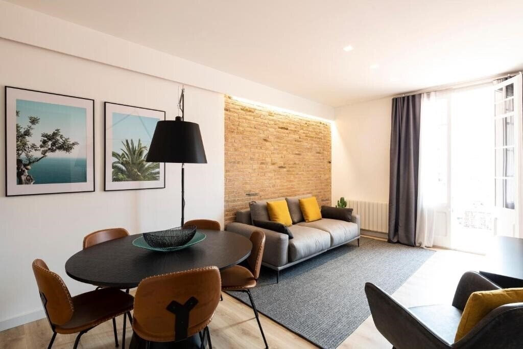 Фото Aspasios Sagrada Familia Apartments 4*