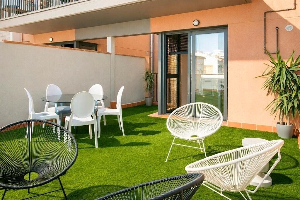 Фото Mediterranean Barcelona Apartments 3*