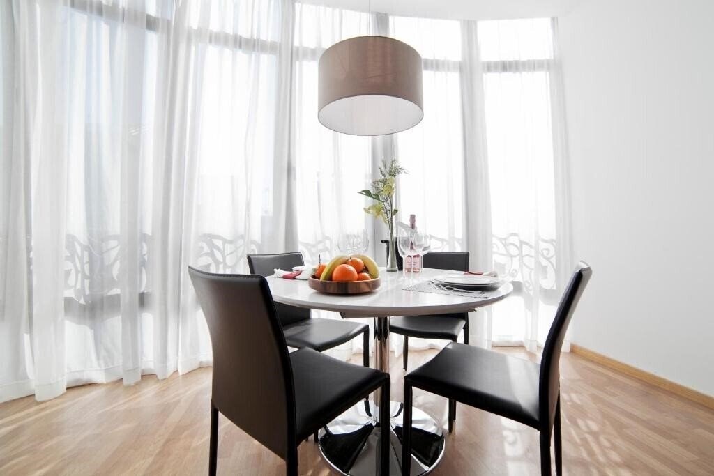 Зображення Serennia Apartamentos Ramblas Placa Catalunya 3*