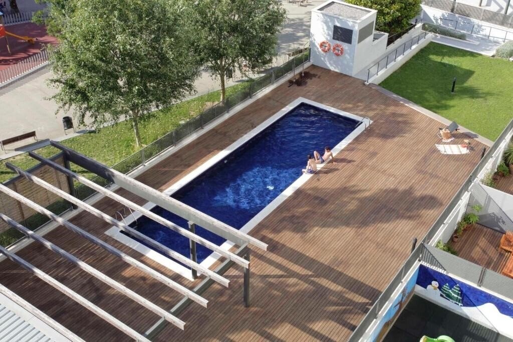 Готель 1217 - Pool & Beach Nice Apartment II 3*